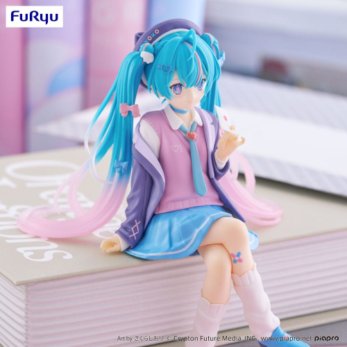 Figure Vocaloid - Hatsune Miku - PVC Statue Hatsune Miku Noodle Stopper Love Blazer Navy Color 14 cm 