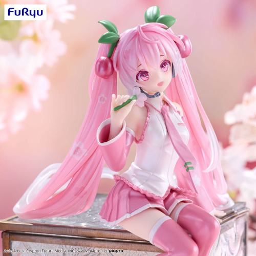 Figure Vocaloid - Hatsune Miku - PVC Statue Noodle Stopper Sakura Miku 2024 Pearl Color Ver. 15 cm 